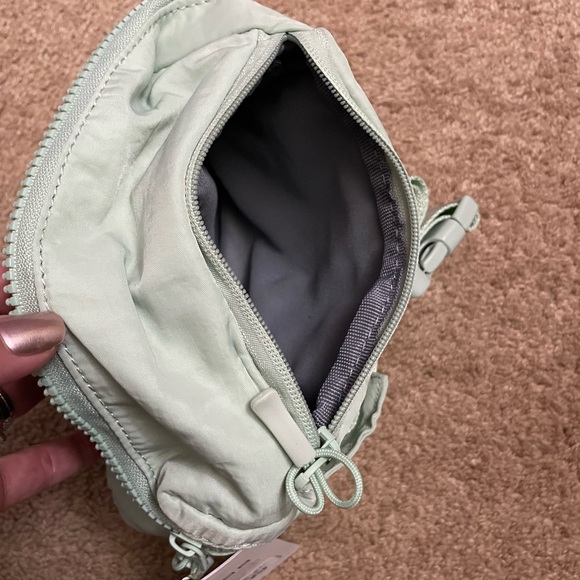 GAIAM WAIST PACK - Picture 3 of 8